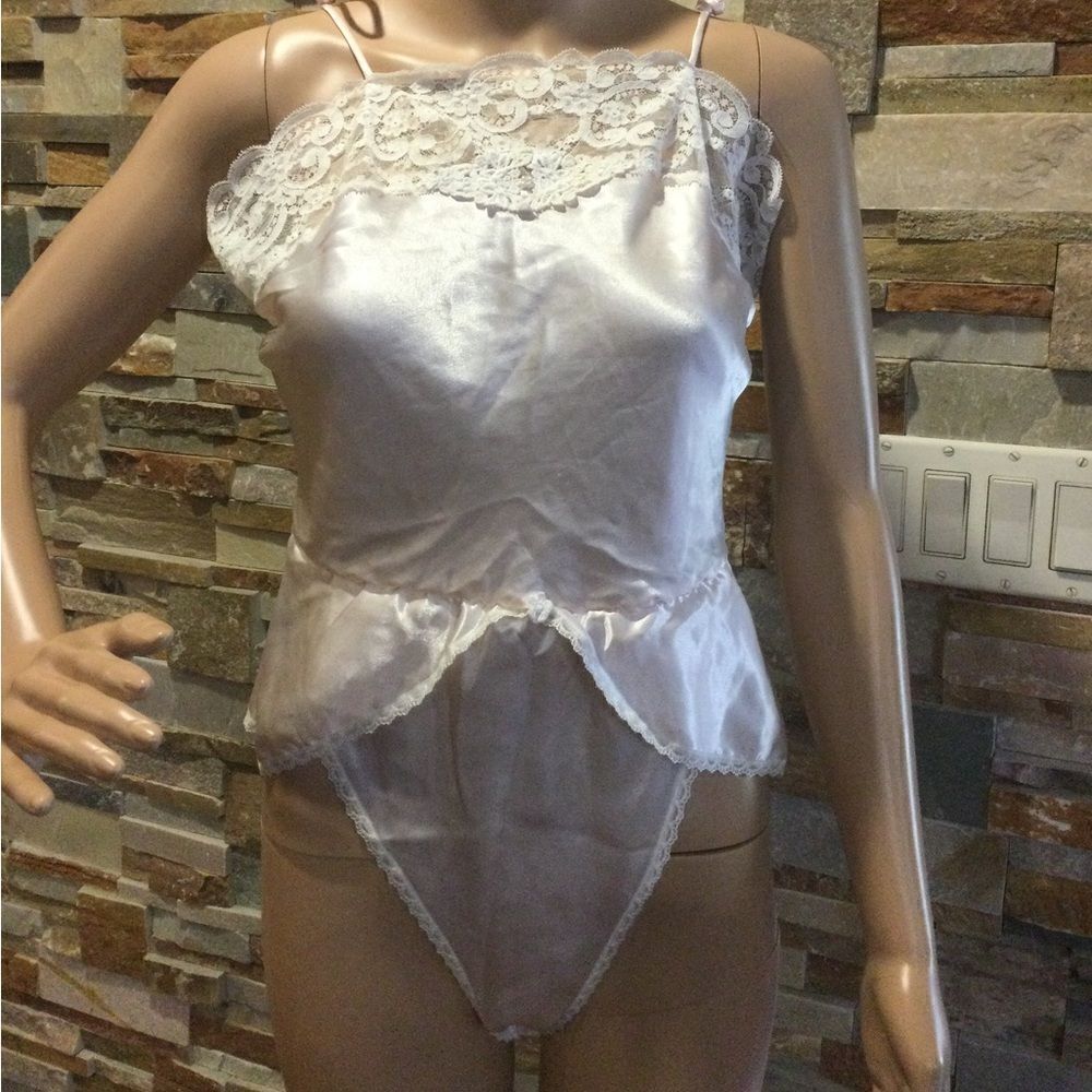 CRISTIAN DIOR Light Pink Lace Vintage Bodysuit Lingerie